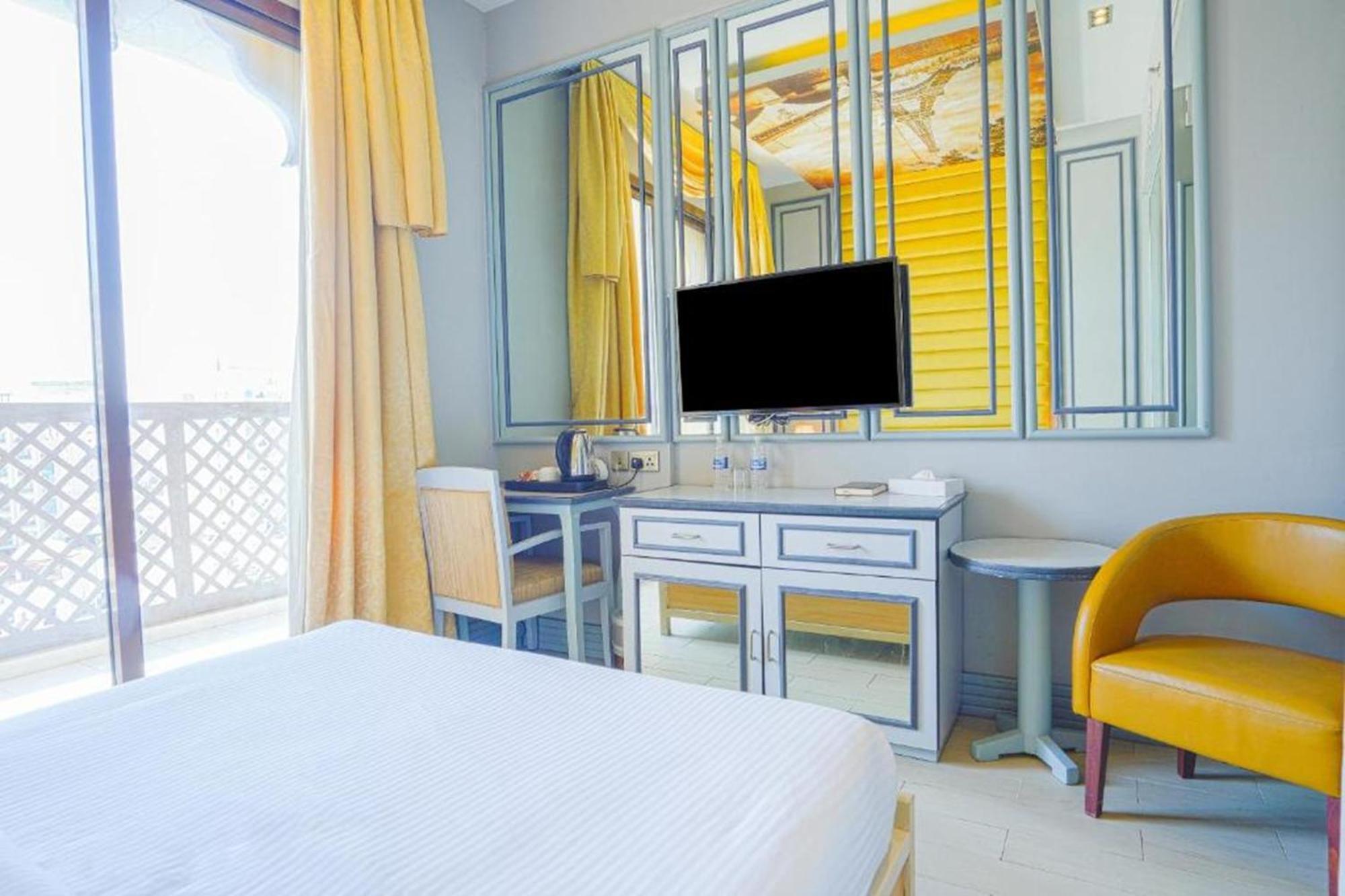 Palette Royal Reflections Hotel And Spa Dubai Exterior foto